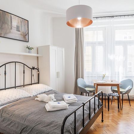 Bright Downtown Studio Praga Esterno foto